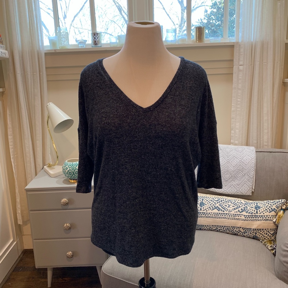 Gray 3/4 Sleeve Express Top